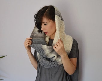 Chunky Infinity Scarf, Gray Knit Scarf, Cable Knit Scarf, Merino Wool Scarf, Oversized Scarf, Warm Winter Snood Scarf,  Knit Wrap Scarf