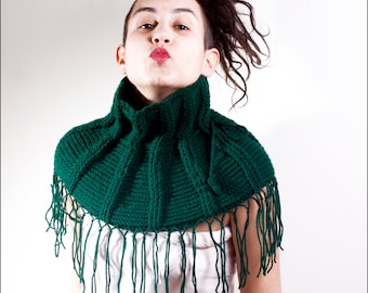 Green Crochet Scarf, Crochet Green Neckwarmer, Chunky Scarf Cowl , Crochet Snood, Soft Wool Crochet Neckwarmer. Winter Accessories.