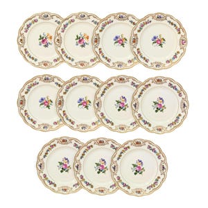 Royal Bayreuth Germany &quot;Nurenberg&quot; Bread & Butter Plates (11)