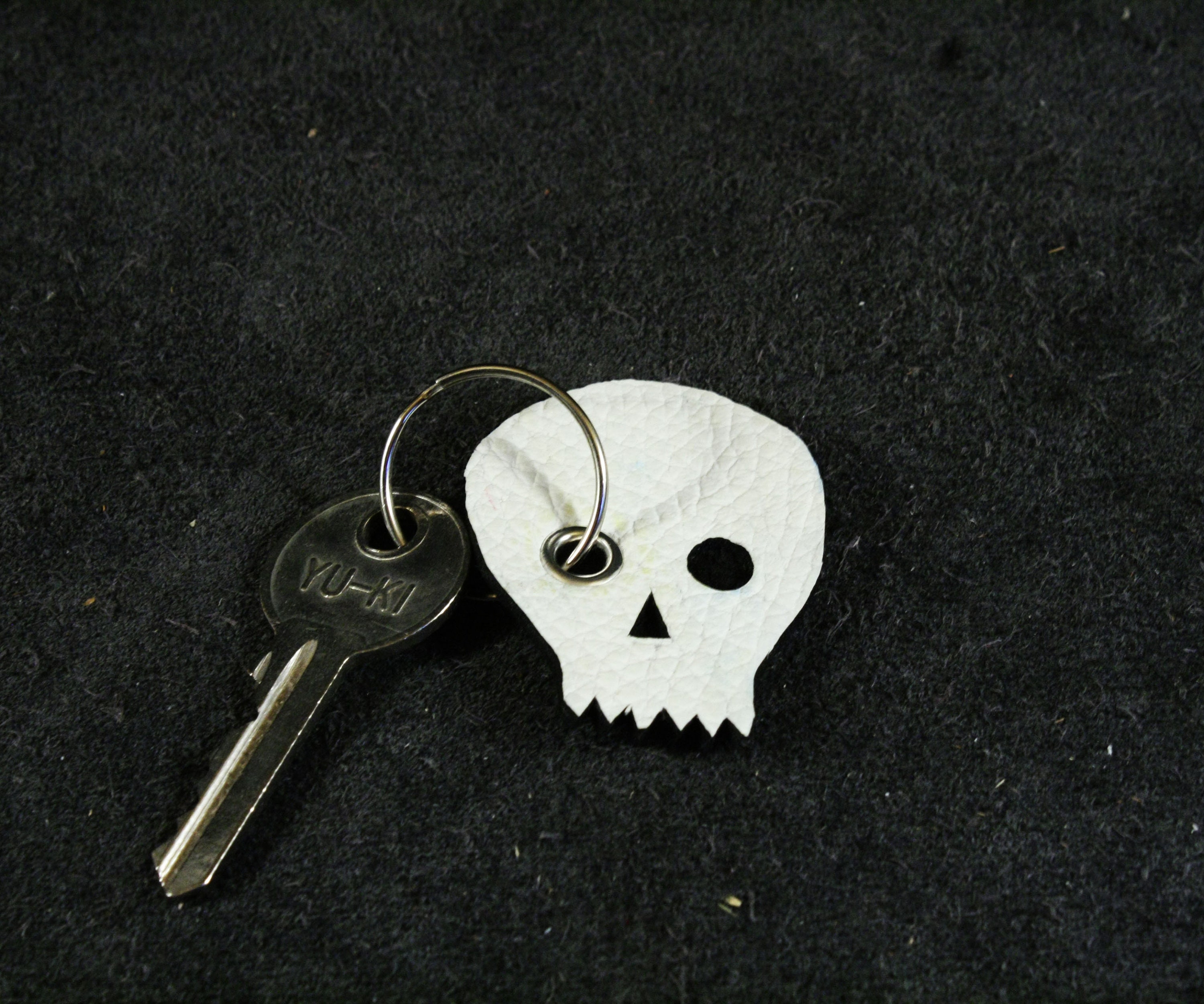 Skull Keychain Bonehead resin collectibles Chopper Handmade Keyring Biker  New