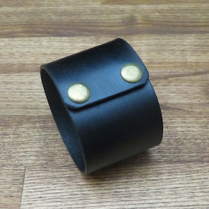 Handgefertigtes Schwarz Leder Manschette Armband: Unisex Style, 5,1 cm breit