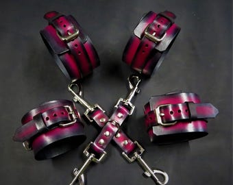 Conjunto de esposas de cuero para muñecas y tobillos – Negro Rojo Cuero curtido vegetal Sujeciones de bondage – Artículos de cuero BDSM hechos a mano