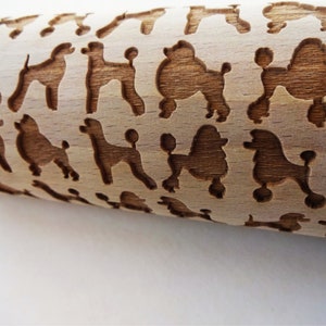 Nudelholz mit dem Pudel Muster für hausgemachtes Gebäck. Pudel Hund Muster Bild 4