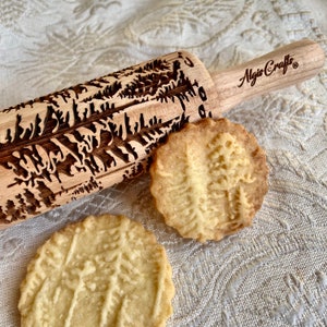 Mattarello per bambini FOREST. Rullo per pasta testurizzato con motivo in betulla per biscotti e ceramiche di Algis Crafts