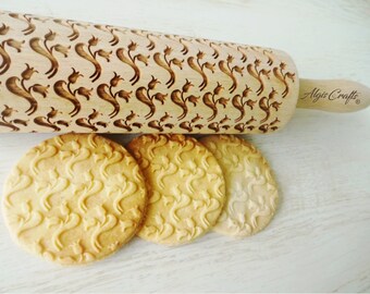 Tulips Embossing Rolling Pin, Engraved Beech Wood Cookie Roller