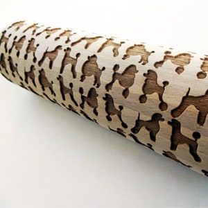 Nudelholz mit dem Pudel Muster für hausgemachtes Gebäck. Pudel Hund Muster Bild 5