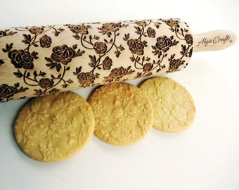 ROSES wreath Embossing Rolling Pin. Flower pattern. Engraved dough roller for embossed cookies and Pottery by Algis Crafts