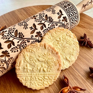 エンボス加工ローリングピン フローラルヴァイン Algiscrafts と Pottery by Jas の協力により、陶器とクッキー用にデザインされました