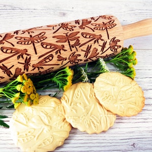 DRAGONFLY Embossing Rolling Pin. Insects pattern. Engraved rolling pin with dragonfly for embossed cookies. *Gift for friend*