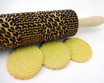 Embossing Rolling Pin CABLE KNIT. Laser engraved embossed rolling pin. Gift for grandmother, knitter.