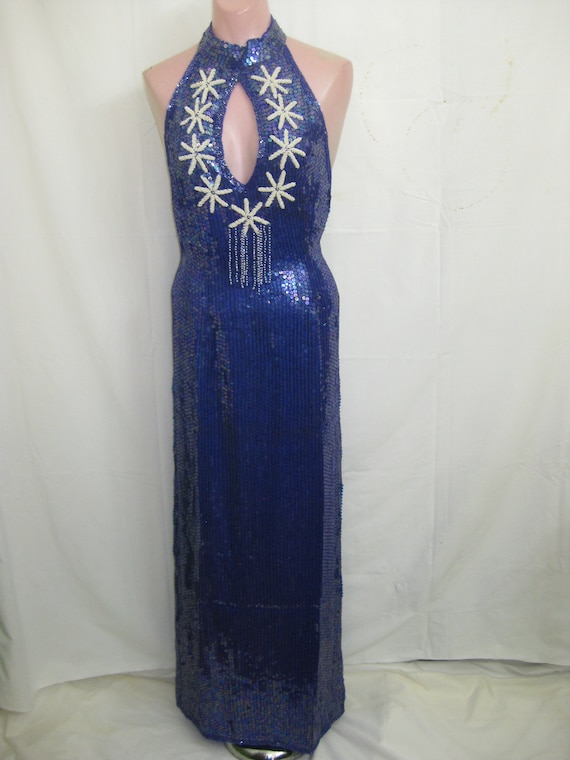 Blue/white gown#408