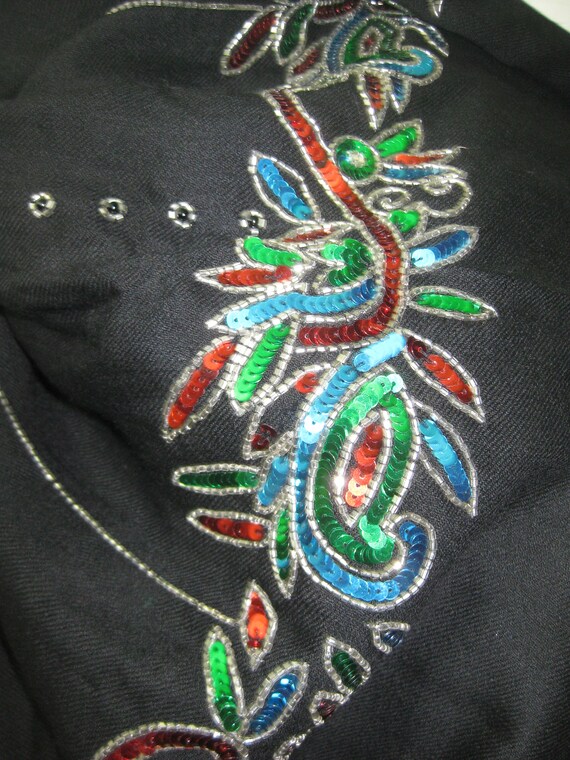Black/multi sequins shawl - image 5