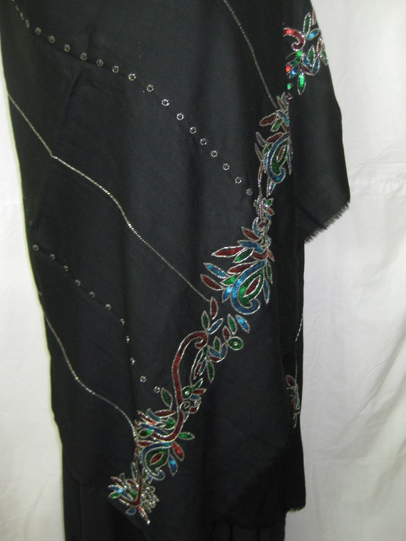 Black/multi sequins shawl - image 3