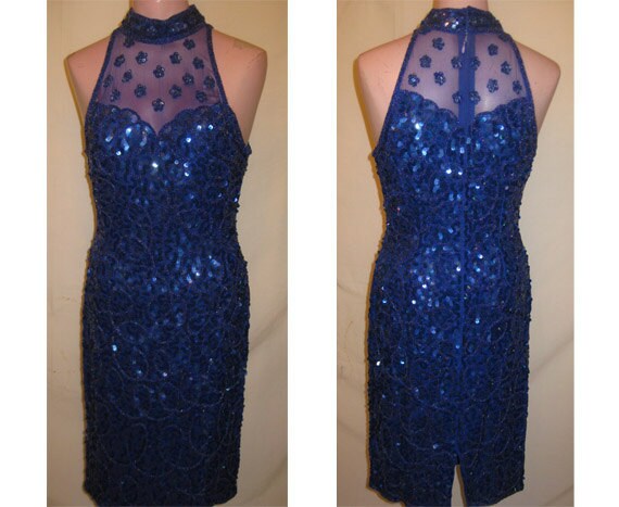 Short blue dress