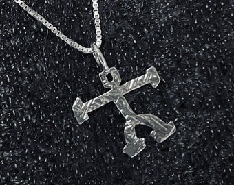 Colgante de Depeche Mode, colgante de niño, colgante de cruz pequeña, colgante de hombre pequeño, colgante de niño, colgante de banda de rock, regalo para amantes de la música, banda de música de los 80