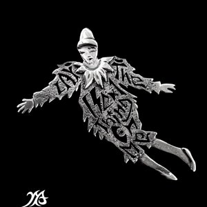 David Bowie-inspirerad brosch, Ashes to Ashes clown, clownfigurbrosch, glamrockfigur, Ziggy Stardust, 80-talsmusik, rockmusikcitatbrosch