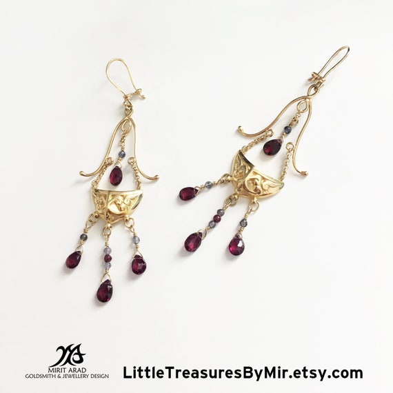 Gypsy Style 14K Yellow Solid Gold Earrings Flower Earrings Garnet Gem Earrings Nature Carved Earrings Long Shape Earrings Shield Shape Etsy Canada