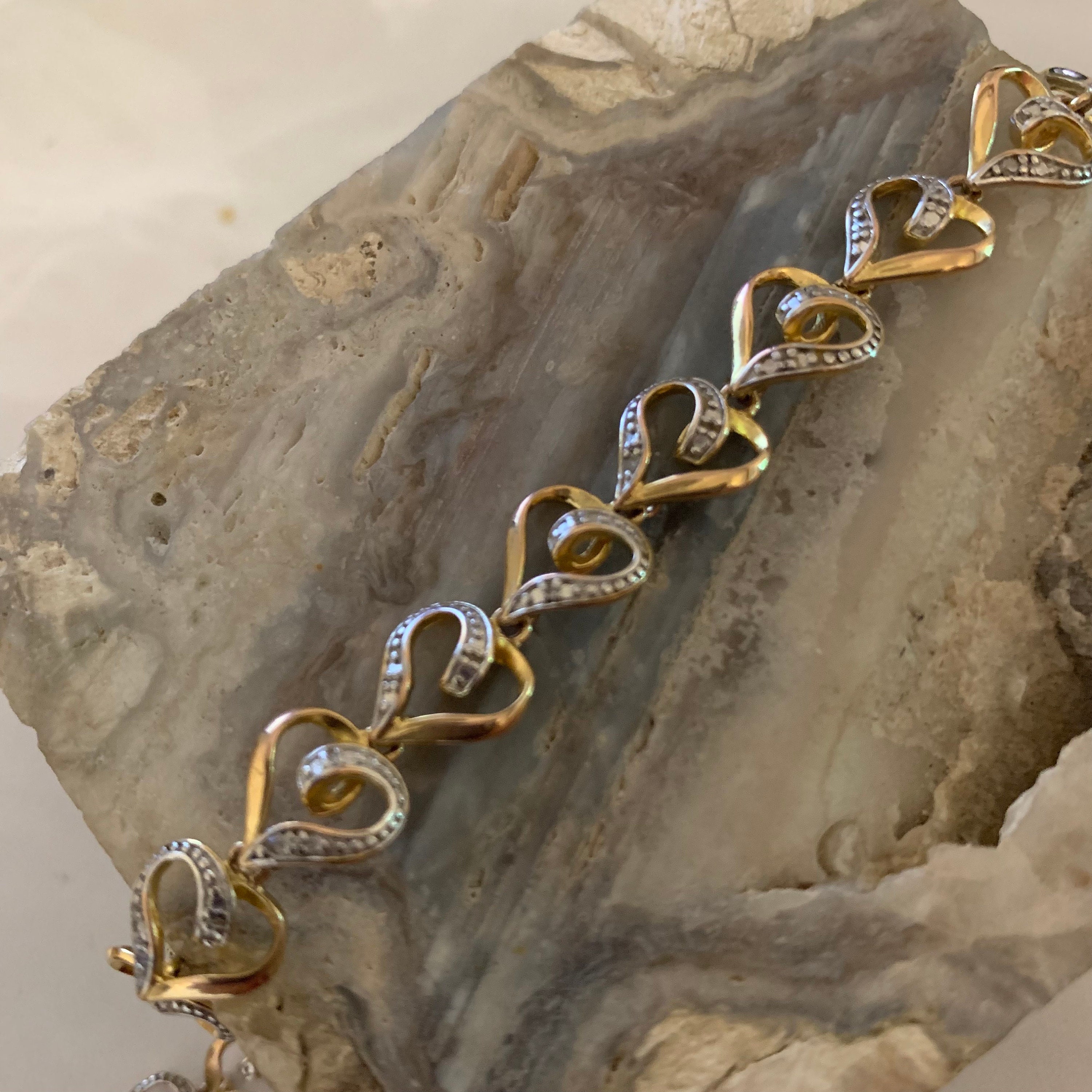 Heart Link Bracelet. Gold Plated Over Sterling Silver. 925