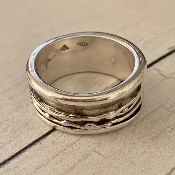 Silpada Ring. Spinner Ring. Size 10.5. - image 1