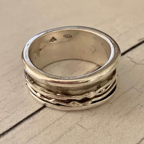 Silpada Ring. Spinner Ring. Size 10.5. - image 8