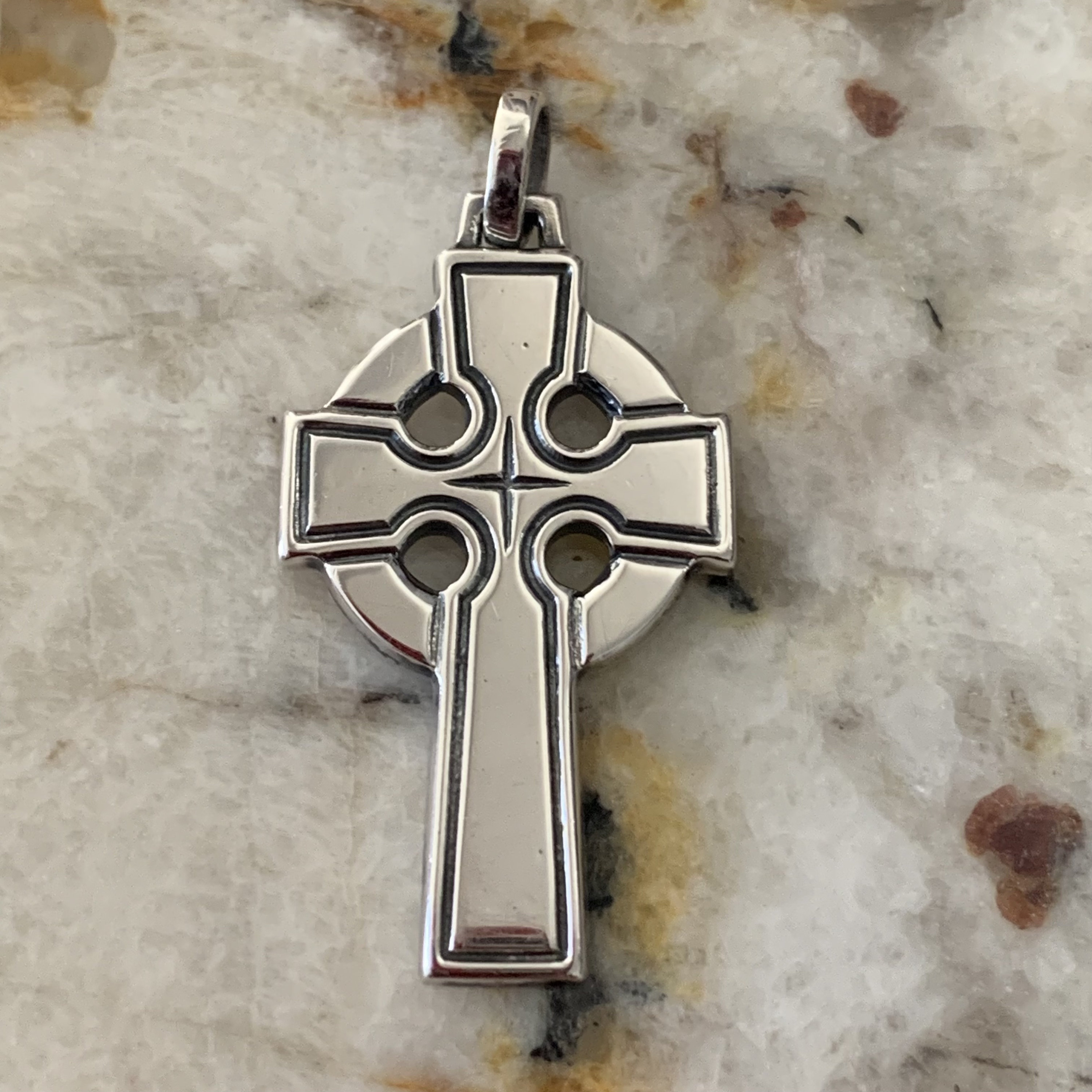 James avery celtic cross pendant deals