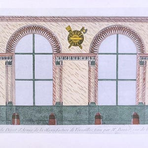 May include: An architectural illustration of a building facade with two arched windows. The facade is beige with decorative elements, including a clock and serpent-like designs. The text at the bottom reads "Magazin du Depot d'Armes de la Manufacture de Versailles, tenu par M. Boutel rue de la loi, N°22."