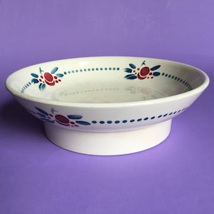 Antique French Badonviller stencil ware footed dish, c1900s.