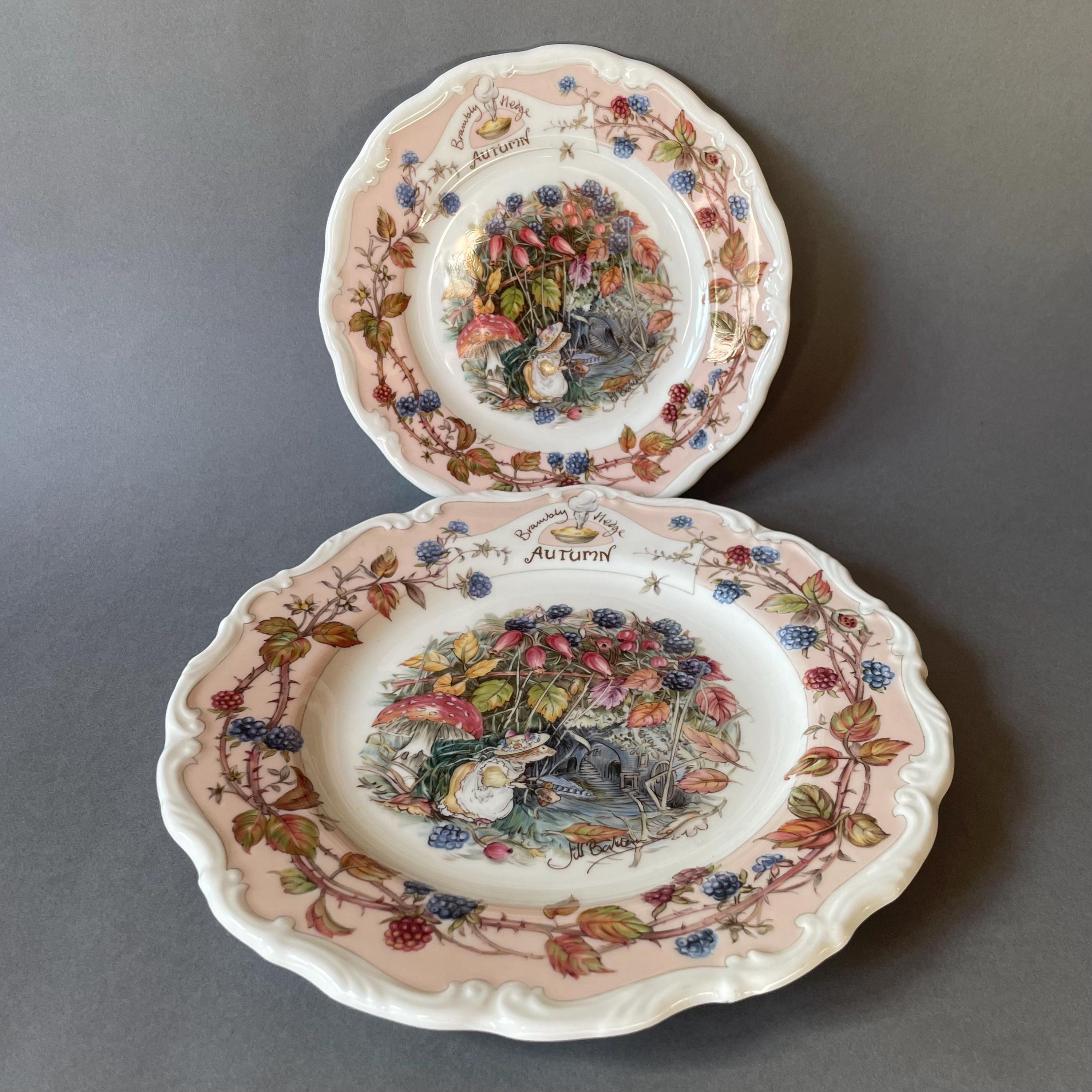 Vintage Brambly Hedge 'Autumn', 8” plate and 6” plate, set of 2