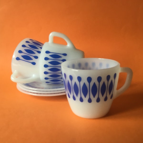 1970s Termocrisa milk glass cups and saucers, set of 3.