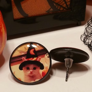 Pendientes de gato bruja, pendientes de gato de Halloween, pendientes de gatito de Halloween, bruja de gato gatito, pendientes de Halloween, Halloween, gato de Halloween