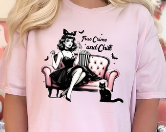 Camiseta True Crime and Chill Engraçado Eu gosto de Murder Shows Roupas confortáveis Este é o meu relógio Crime Shows Tee Retro True Crime Junkie Retro Tee