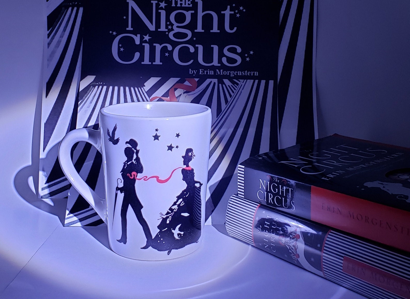 Night cup. Кружка цирк. Кофе у цирка.