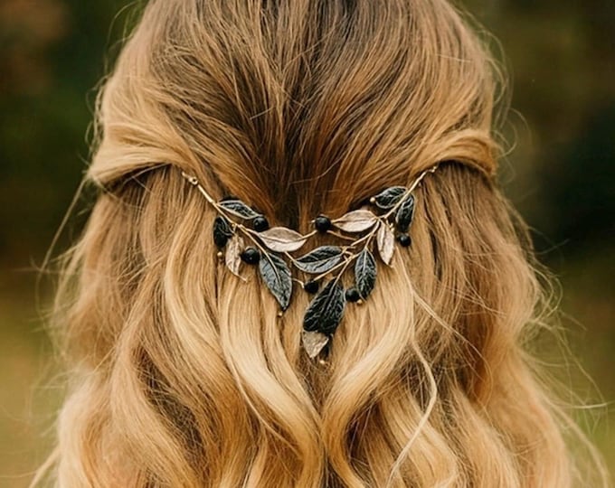 Nature Inspired Hair Jewelry: Black Gunmetal and Silver Leaf Hair Chain - Festival Hair Accessory for Boho Brides