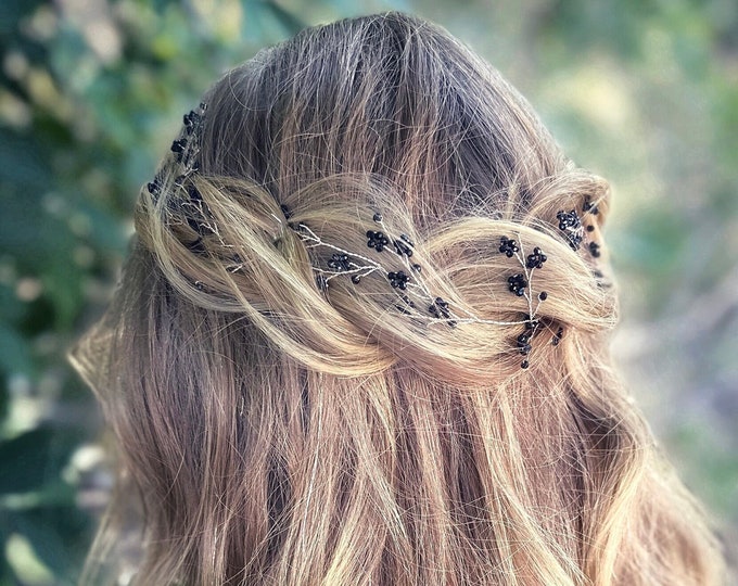 Delicate Baby's Breath Hair Vine With Black Crystals