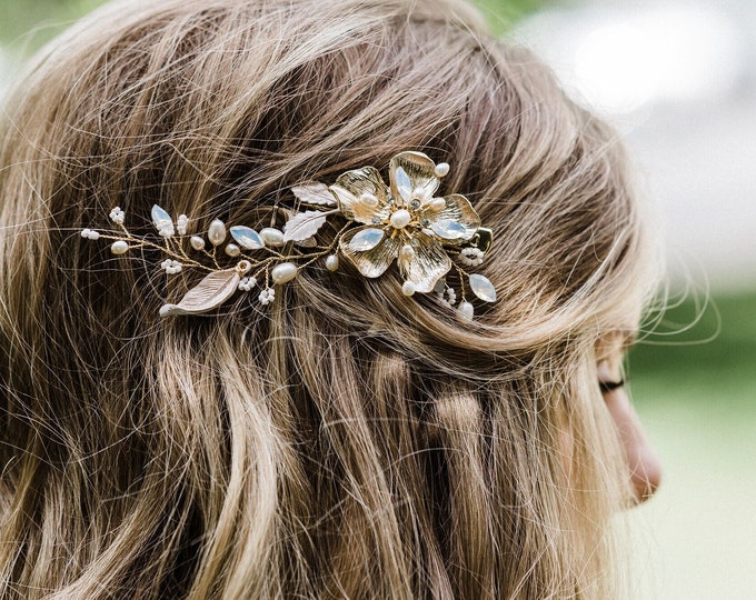 White Gold Flower Hair Accessories With Soft Rose Gold Leaves
