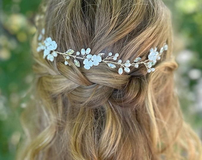 Floral Elegance: Hair Vine with dainty Flowers, Accent Pearls, and Marquise Rhinestones