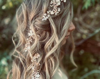 Long Baby's Breath Hair Vine With Flowers & Leaf Accents