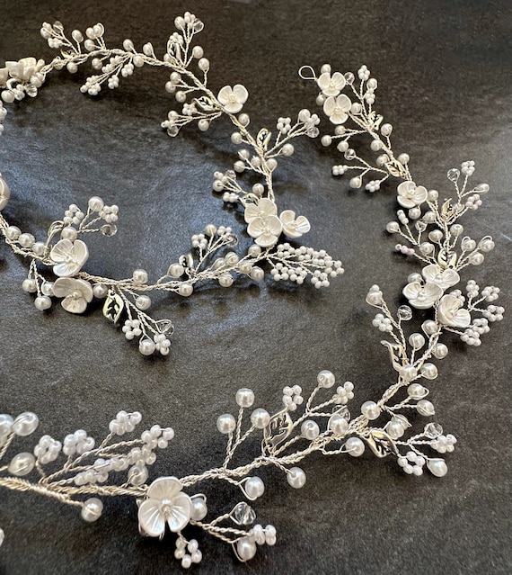 Dainty Flower Hair Vine With Delicate Baby's Breath & White