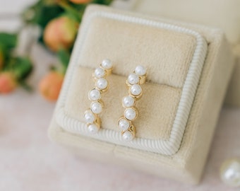 Minimalist Bride Pearl Earrings