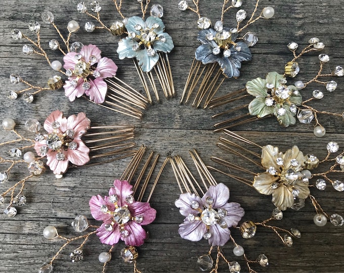 Bridesmaid Hair Pin, Custom Hair Pin, Gold flower Hair Accessory, Bridal Hair Accessory, Wedding Hair Clip