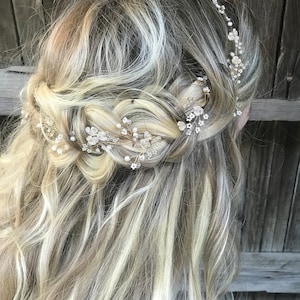 Delicate Gold Hair Vine, Pearl Hair Vine, Wedding Hair Accessory, Bridal Wreath, Wedding Hair Vine, Pearl Hair Crown image 1