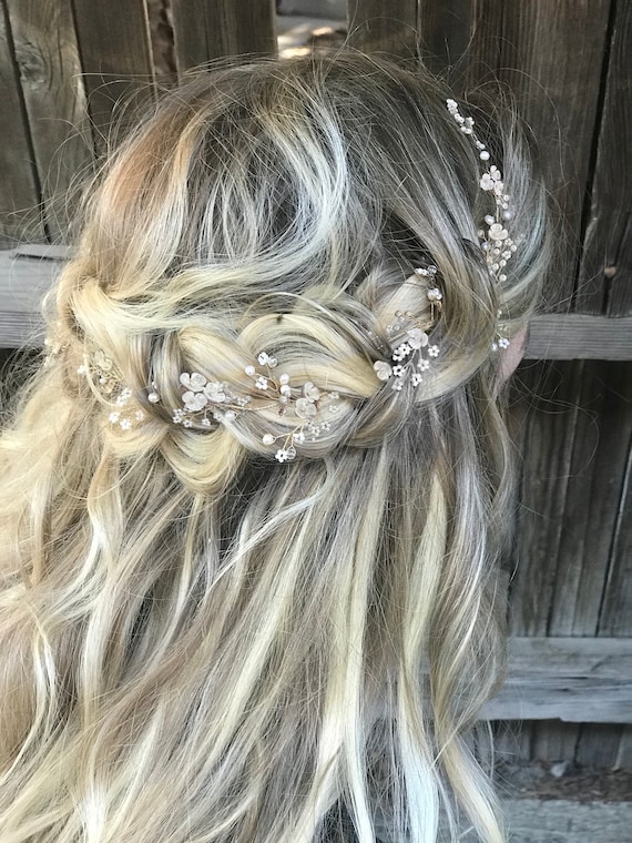 Gold Hair Vine With White Flowers & Pearls - NWOT Simply Beautiful Gold With White Pearl Flowers 100cm Hair  main image 4