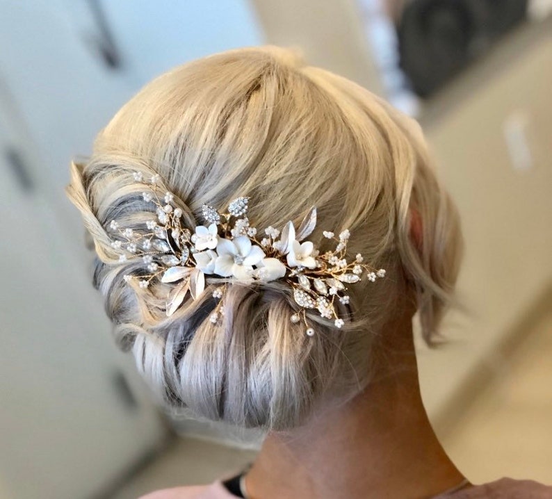 Bridal Hair Comb Hand-crafted with beautiful Off White Flowers, Rhinestone Leaves And Pearl Baby's Breath Accents Rose Gold