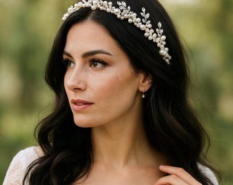 Pearl Hair Vine With Rhinestones, Silver Wire Bridal Headpiece, Elegant Flexible Halo or Headband for Weddings & Brides