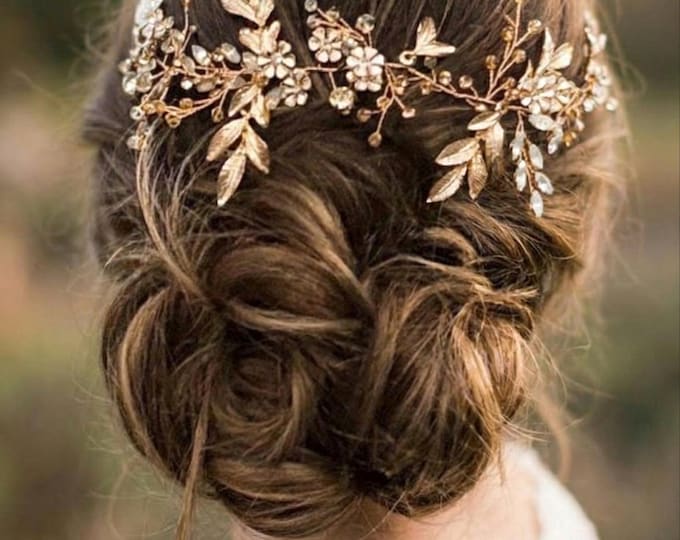 Personalized Hair Accessory With Custom Flower color, Silver Bridal Hair Piece