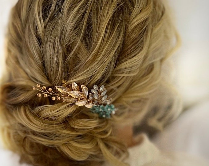 Customizable Flower Colors, Personalized Comb For Bridesmaid, Handcrafted Hair Accessory To Match Your Wedding Colors