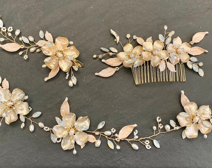 Bridal hair accessories With White Gold Flowers And Soft Rose Gold Leaves