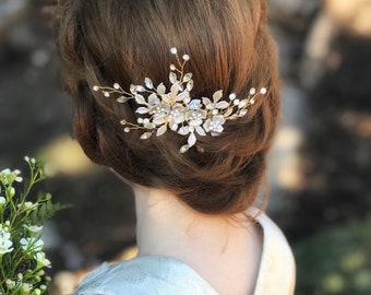 Peine de pelo de boda de oro rosa/plata con hermosas flores, hojas y detalles de pedrería, alfileres de pelo nupcial