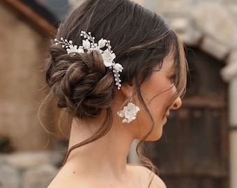 Flower Hair Pins For A Romantic Bride With Matching Necklace And Earrings