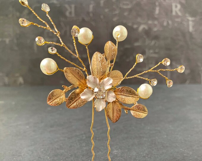 Gold Flower Hair Pin With A Delicate White Gold Center Flower And Crystal Accents, Wedding Hair Accessory